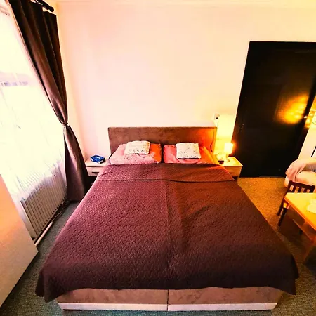 Apartment Central *